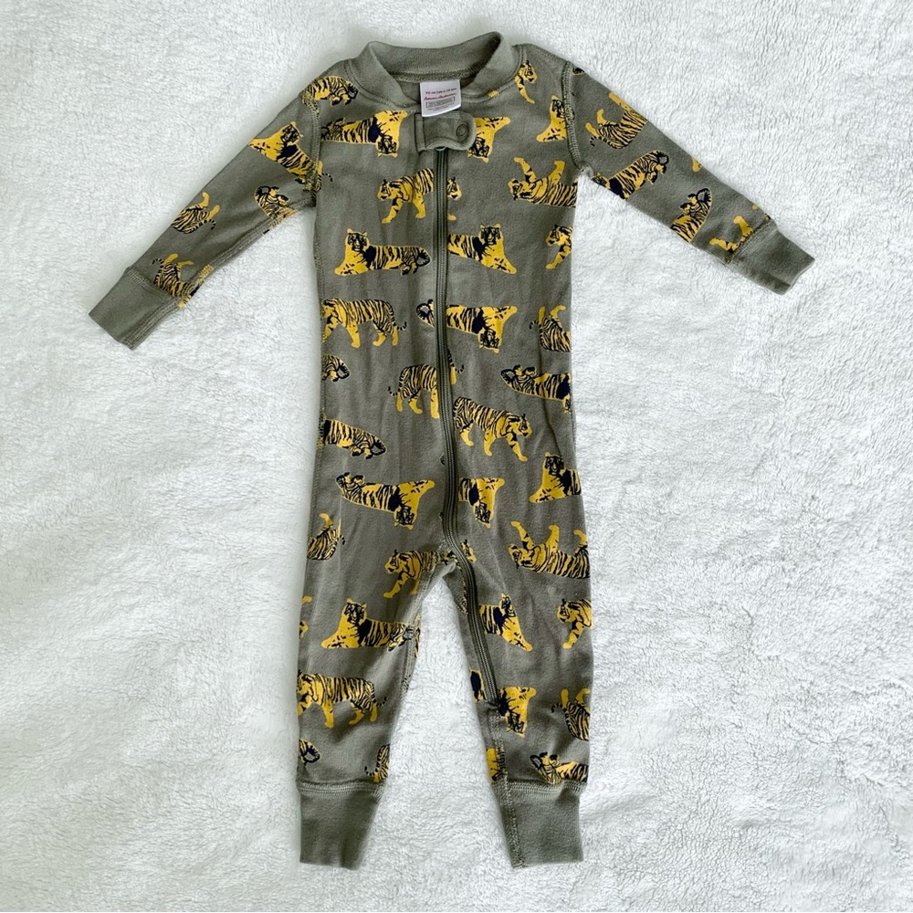 Hanna Andersson Zipper Onesie in Tiger Print, Size 6-12M